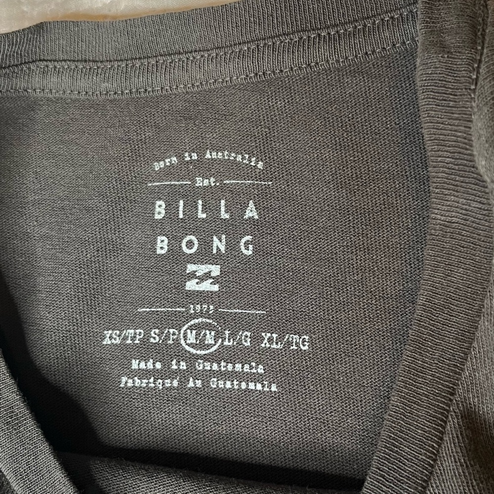 NWT Billabong Under The Palms Short Sleeve Graphic Tee Women’s size medium - Picture 7 of 8
